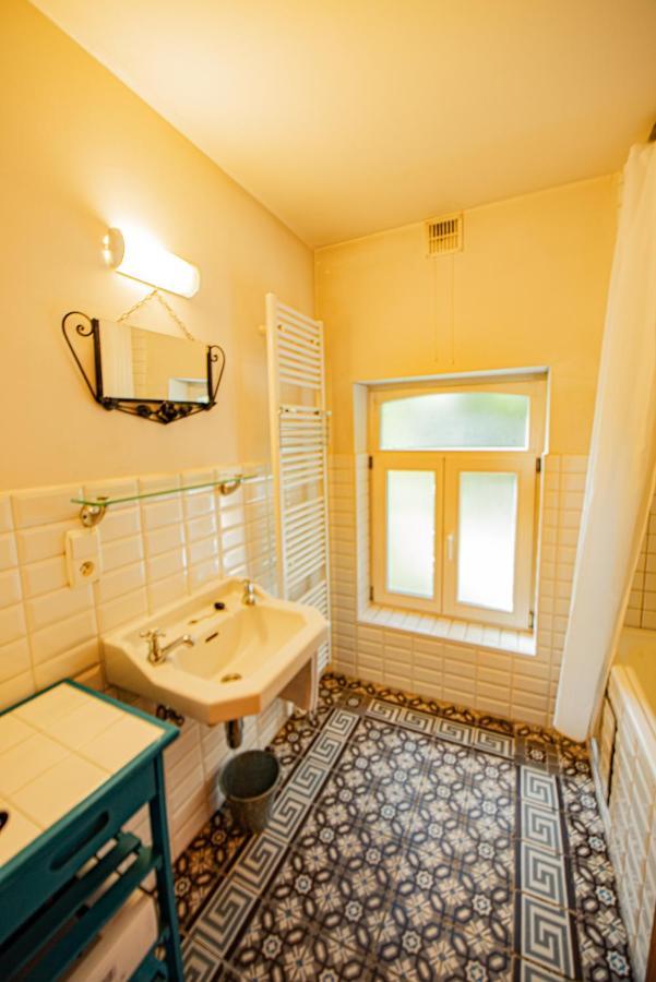 Holiday Home Les Plachettes Flobecq Exterior foto